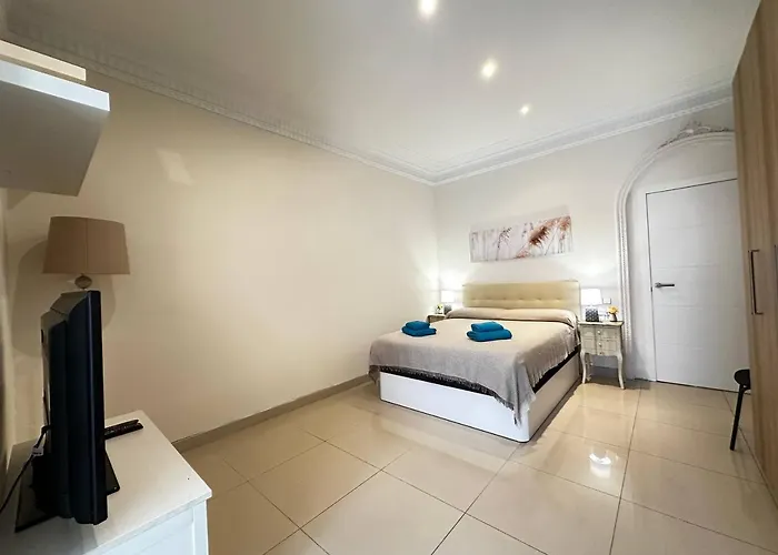 Gran Via Bed & Breakfast Barcelona