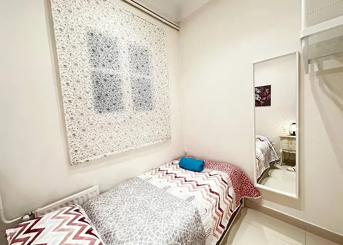 Gran Via Bed & Breakfast *
